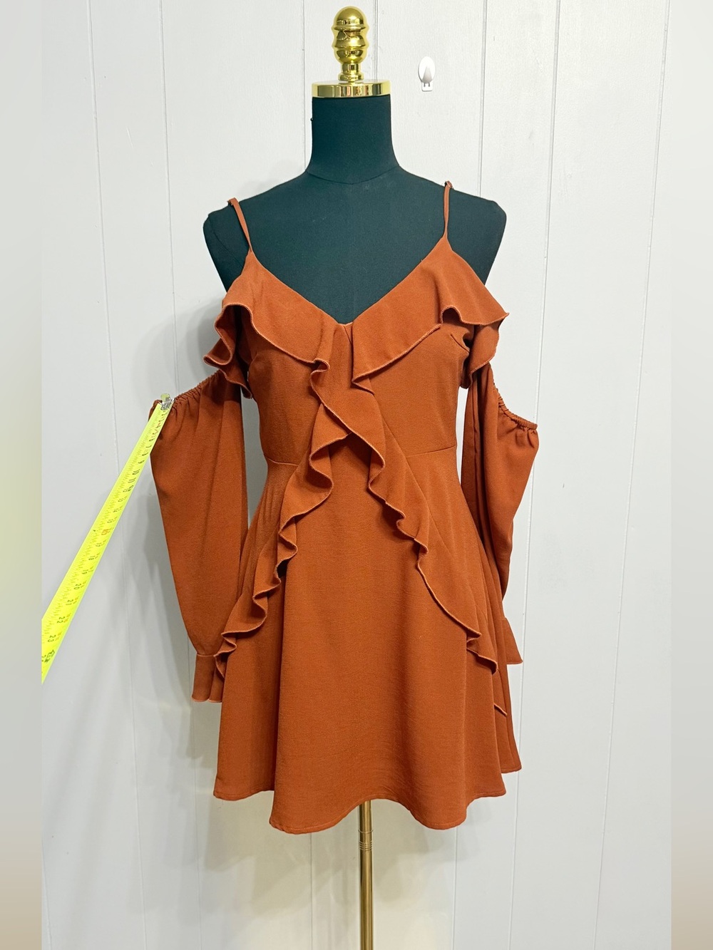 NWOT Franco Rust Ruffled Cold-Shoulder Dress
